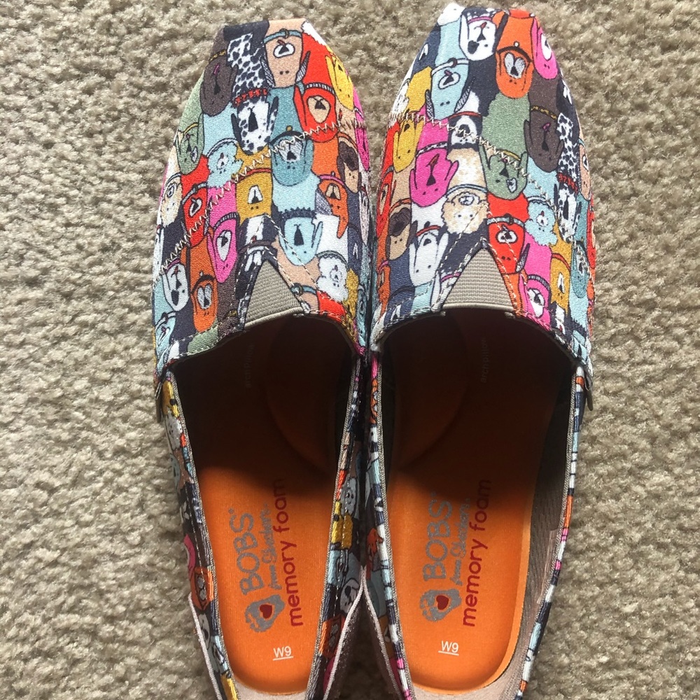 Sketchers/Bobs slip on “wag party” size 9 NIB